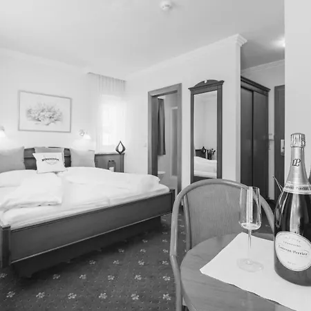 Hotel24steps אישגל